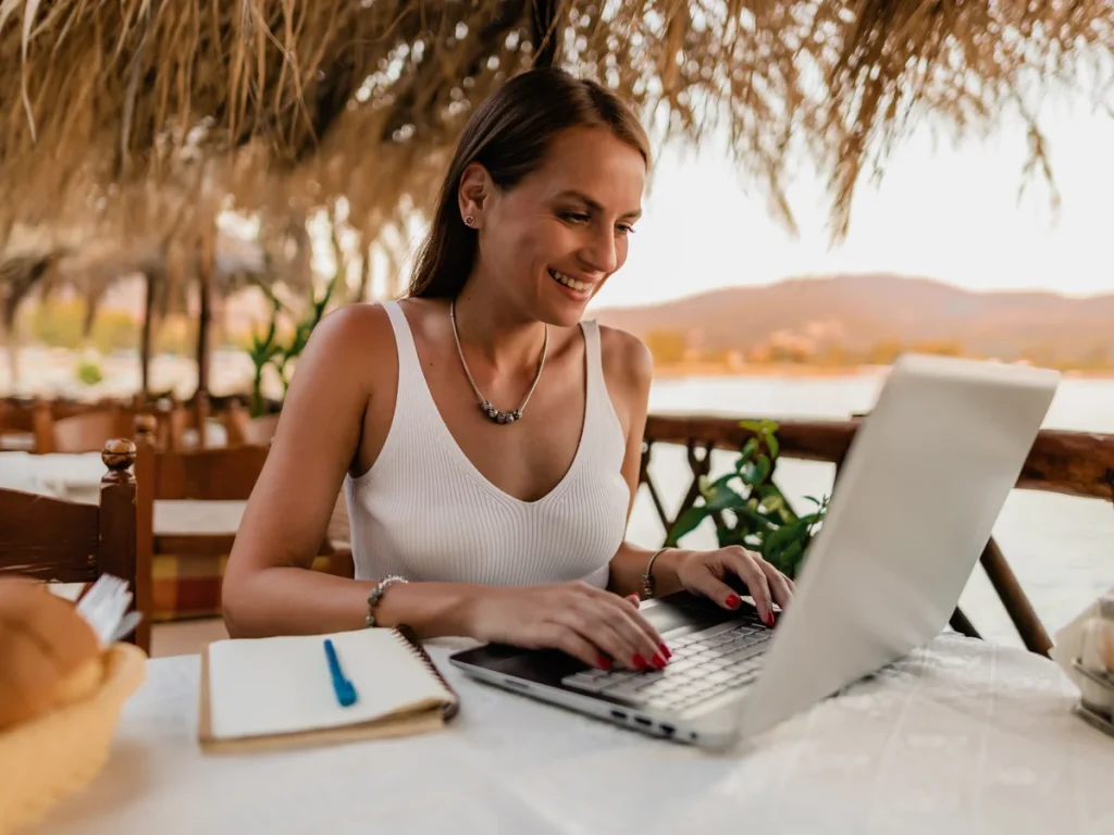 Financial Planning for Digital Nomads and Remote Workers: Your Blueprint for a Borderless Life